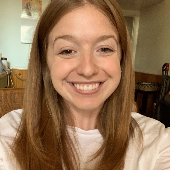 Meet your Posher, Katie - Picture 1 of 1